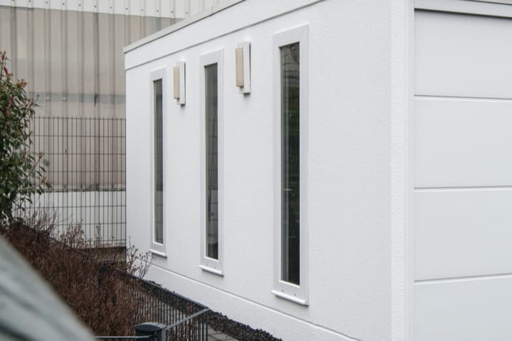 Festverglaste Fenster einer JUWEL Fertiggarage