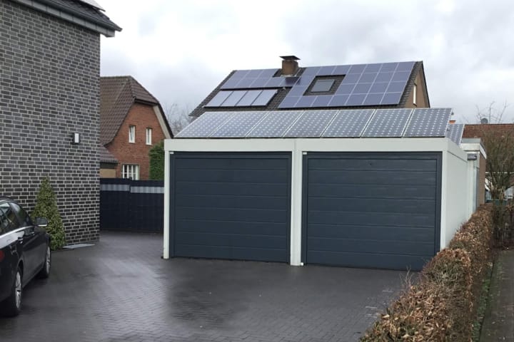 Doppelgarage aus Stahlbeton als Fertiggarage von JUWEL