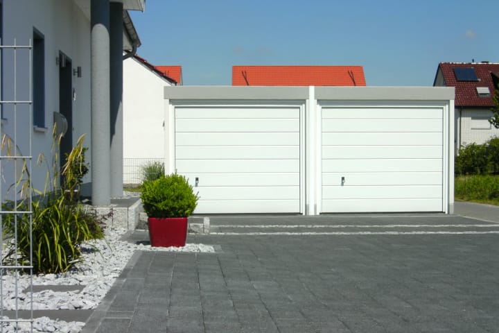 Doppelgarage aus Stahlbeton als Fertiggarage von JUWEL