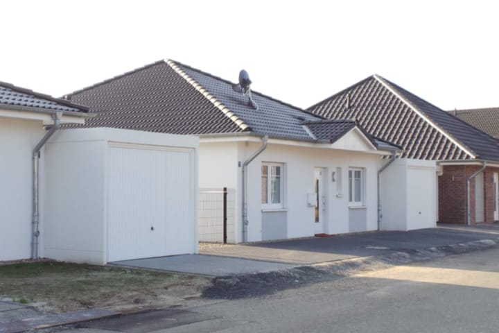 Einzelgarage aus Stahlbeton als Fertiggarage von JUWEL