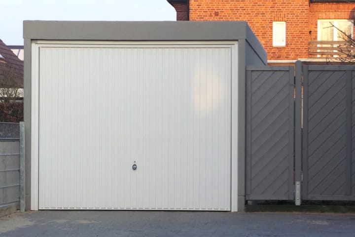 Einzelgarage aus Stahlbeton als Fertiggarage von JUWEL